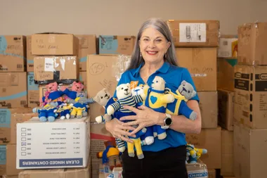 We Knitted 14,000 Teddies For Ukraine