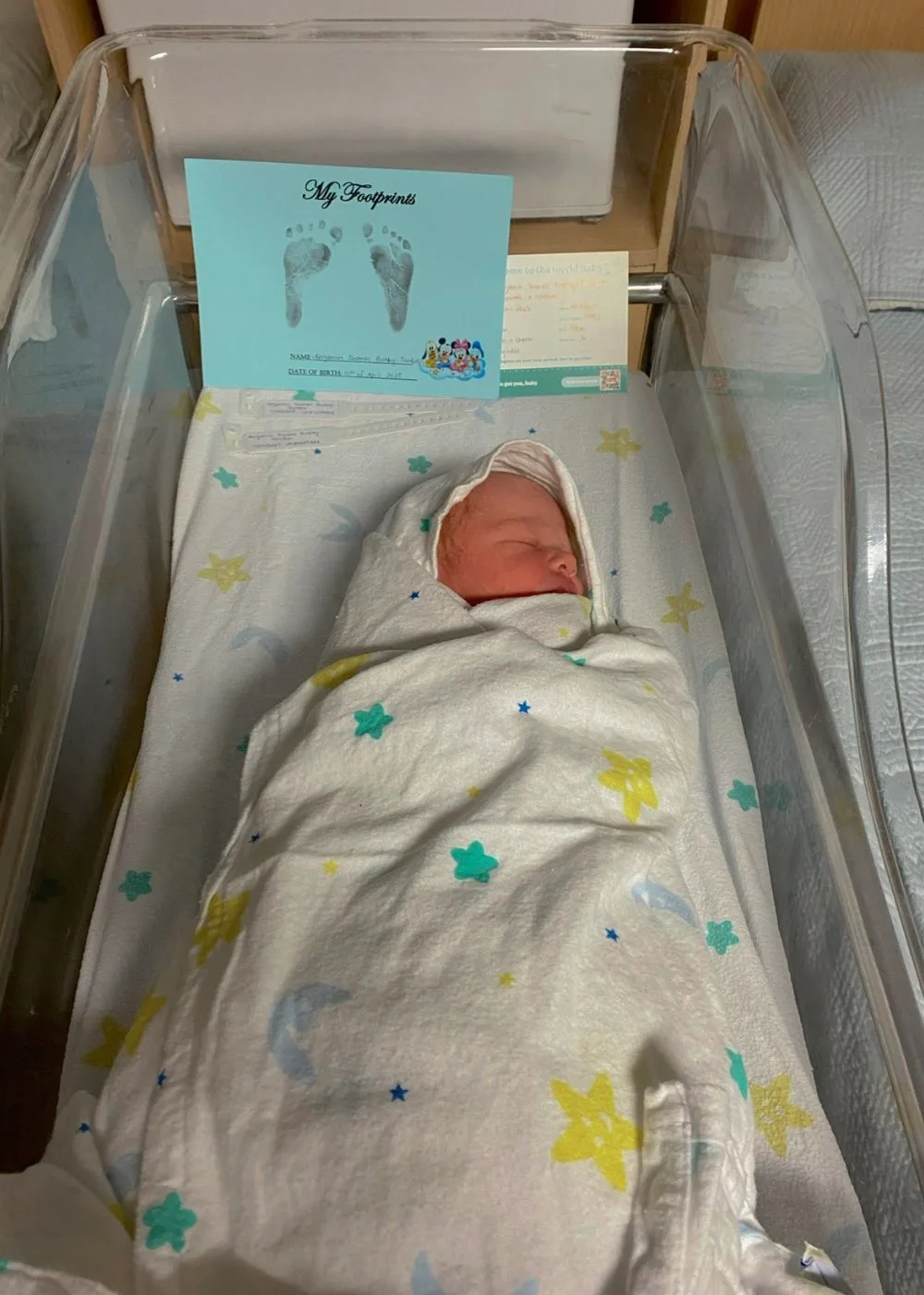 Hannah wedding baby Ben