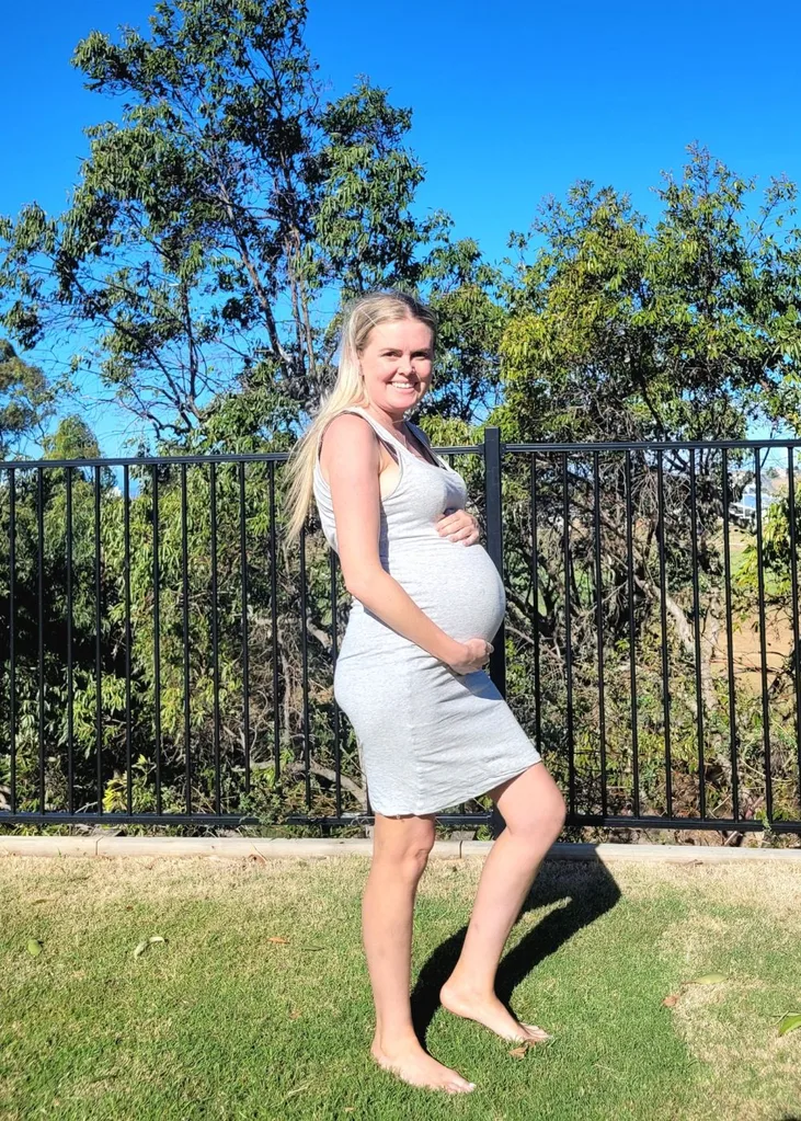 Tina Lee pregnant