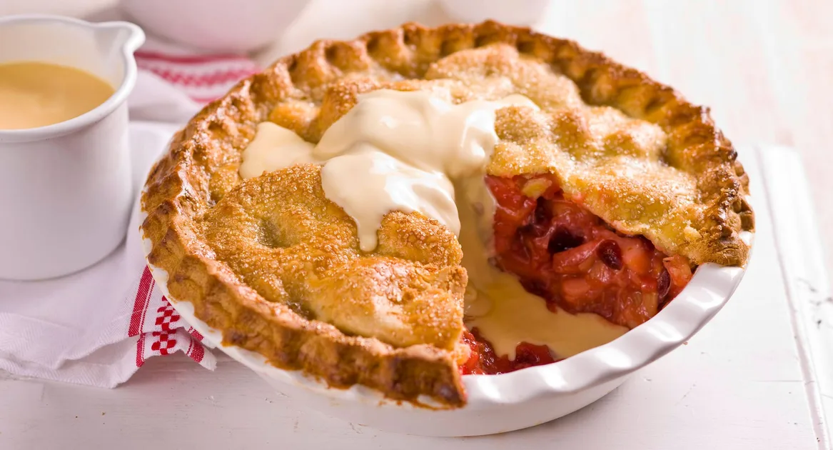 Double Crusted Apple &amp; Rhubarb Pie | that's life!