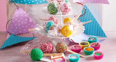 Rainbow Cake Pops