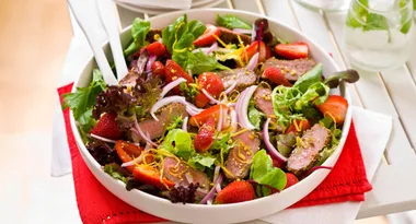 Barbecued Lamb & Strawberry Salad