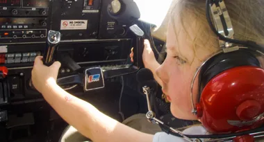 Meet the youngest ever Aussie girl to fly high