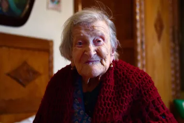 117-year-old birthday girl puts her long life down to staying single and getting enough sleep