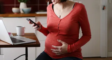Doctors urge pregnant women to avoid using apps after two tragic stillbirths