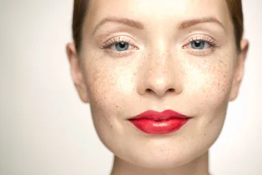 This bizarre beauty trend that got you bullied in primary school
