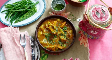 Chicken, Pineapple & Apricot Curry