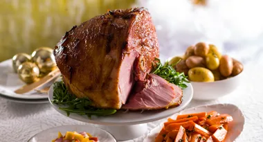 Fig & Balsamic Glazed Ham with Fresh Peach Salsa