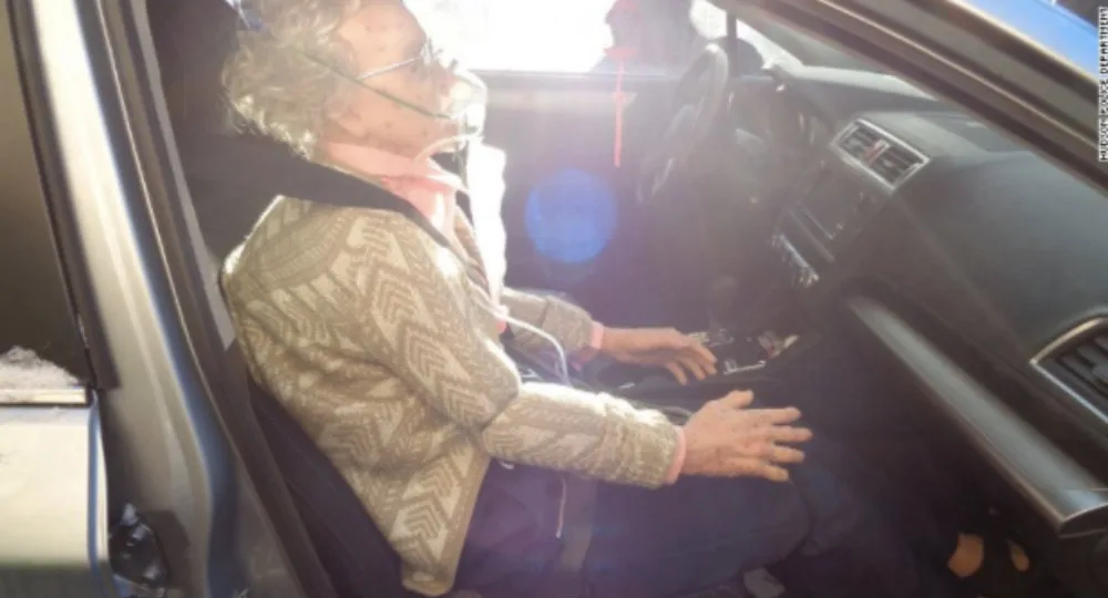 Police smash window rescue 'frozen' woman trapped in car | that's life!