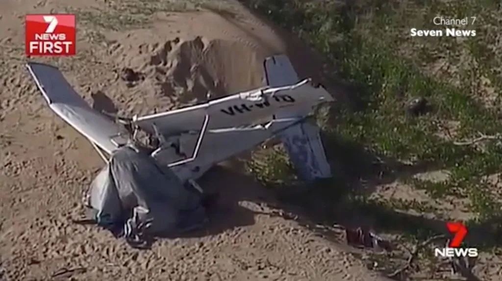 plane crashed in queensland