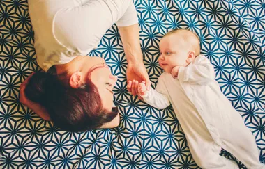 Six non-negotiable rules for visiting a newborn