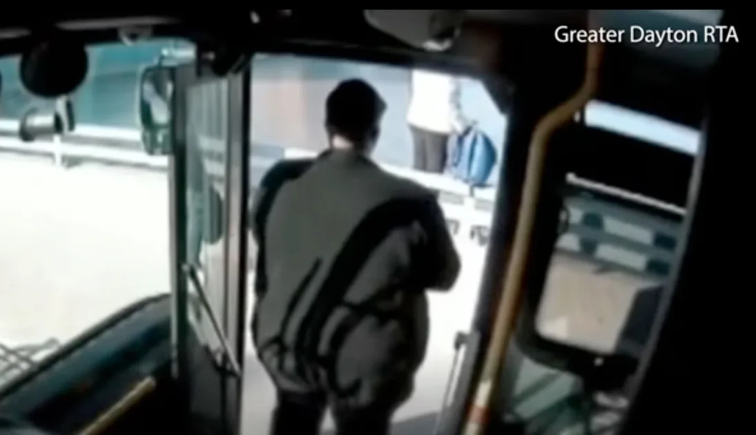 Bus driver pulls over to offer woman a hug and saves her life | that's ...