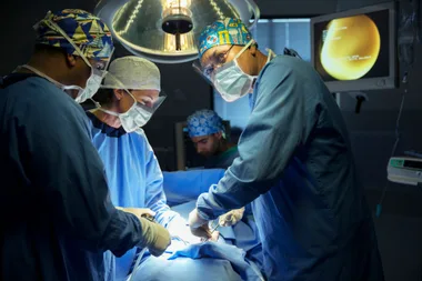 Surgery for 6-day-old baby born with THREE legs