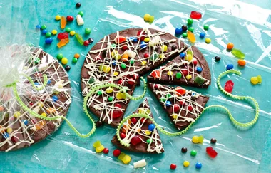 Lolly-loaded Choc Brownie Pizza