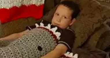 Handmade blanket turns out hilariously ‘inappropriate’