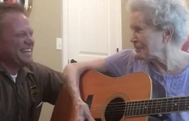 88-year-old woman with Alzheimer’s wins internet over with amazing musical abilities
