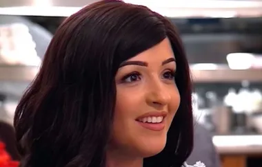 The unbelievable moment this woman removed her wig on First Dates