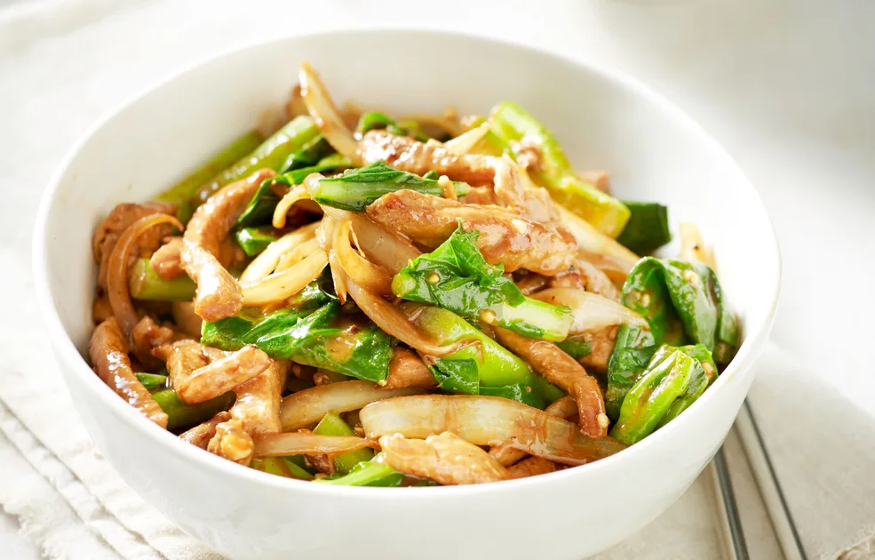 Simple satay pork stir-fry Recipe | that's life!