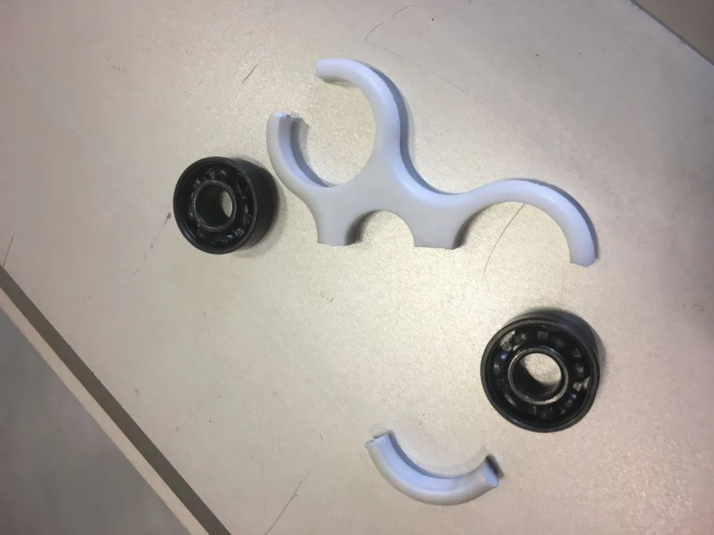 Broken fidget spinner