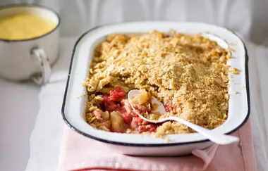 Apple & raspberry almond crumble