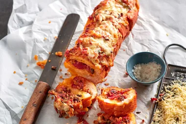 Pizza supreme garlic bread loaf