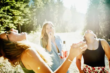 Women take hilarious revenge on man who scheduled SIX dates in one night