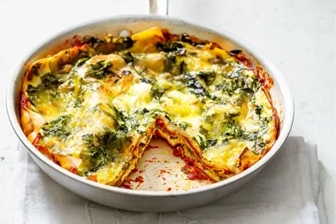 Ricotta, pesto & tomato one-pan lasagne