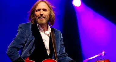 Music legend Tom Petty has passed away after suffering a full cardiac arrest