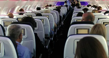 The disgusting in-flight habit flight attendants are sick of
