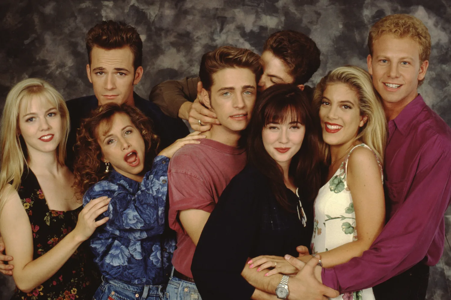 cast of Beverley hills 90210