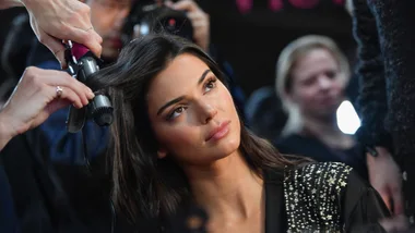 Achieve the perfect supermodel waves with these curling wands