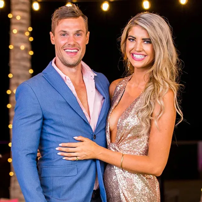 Josh Packham and Anna McEvoy Love Island Australia