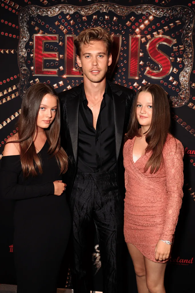 Harper and Finley Lockwood alongside Austin Butler