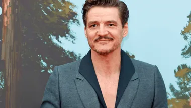 The truth behind those Pedro Pascal and Jennifer Aniston photos