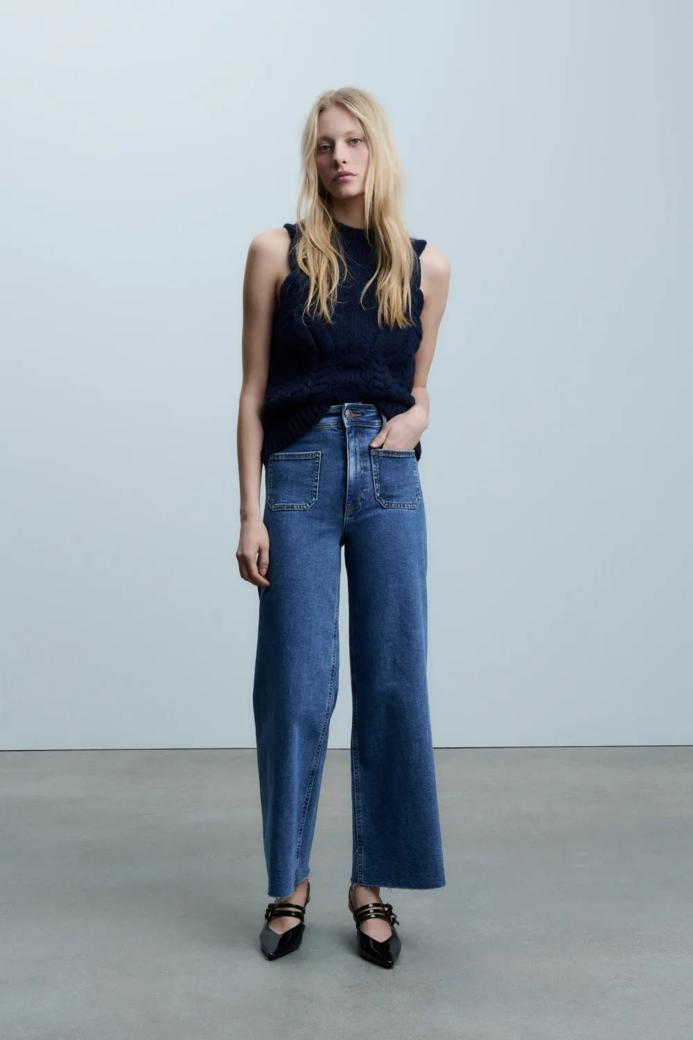 Model wearing Zara Jeans