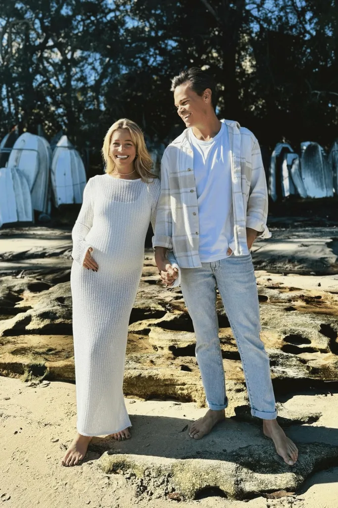 The Bachelor's Jimmy Nicholson and Holly Kingston Announce Pregnancy