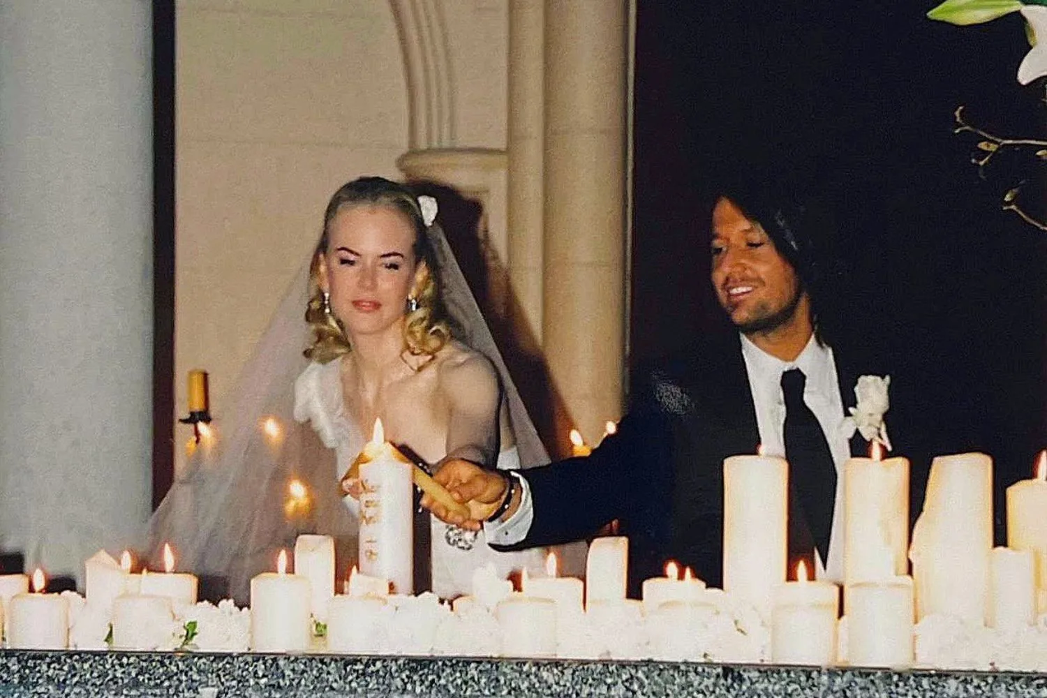 Nicole Kidman and Keith Urban's wedding day.