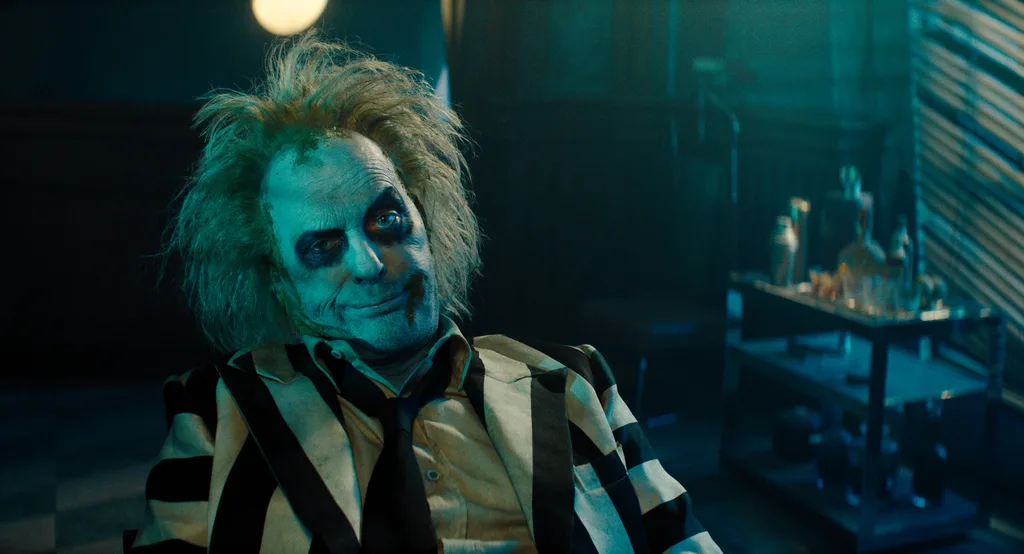 michael keaton returns as beetljuice