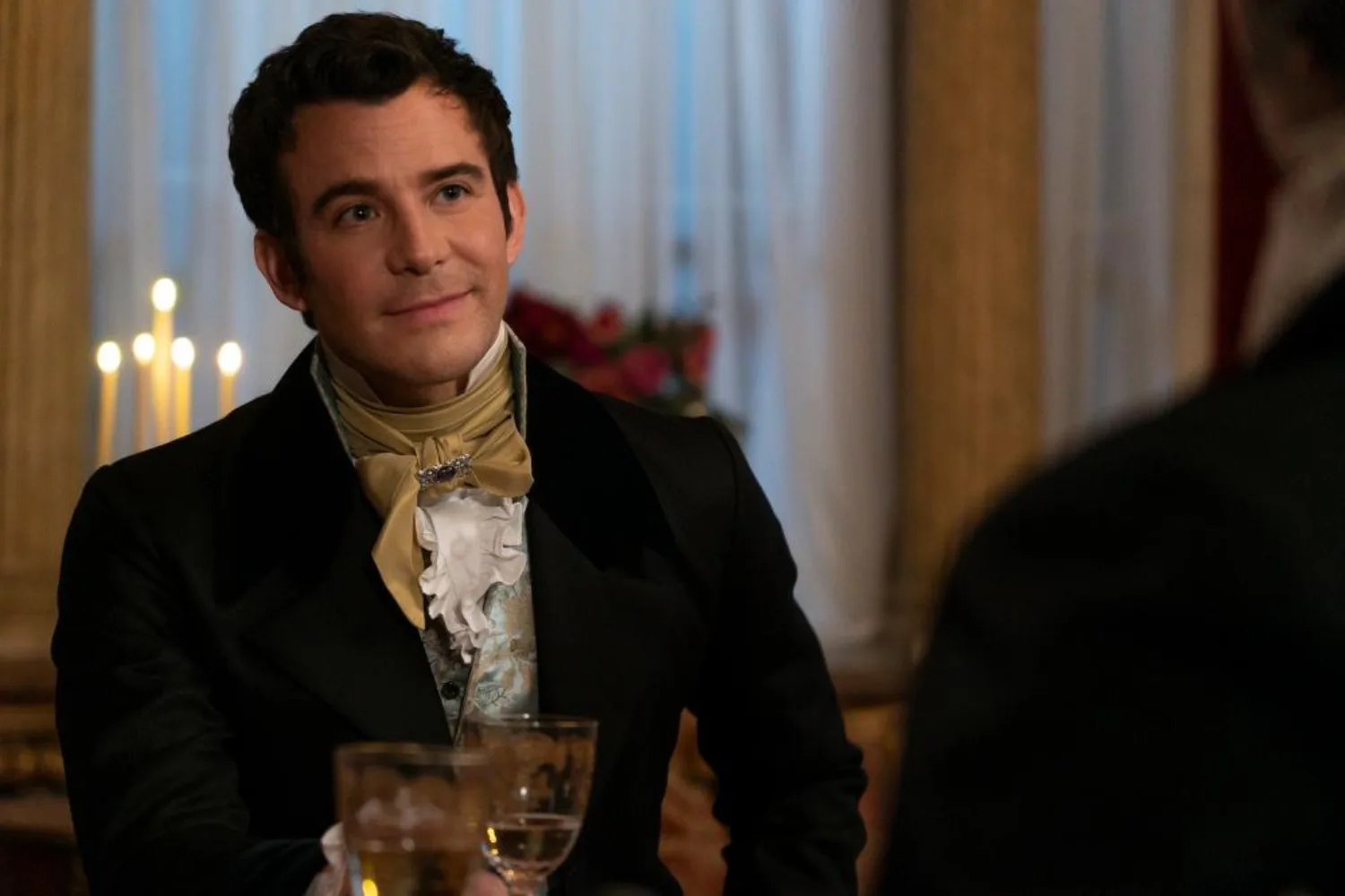 Luke Thompson as Benedict Bridgerton in Bridgerton Season 3