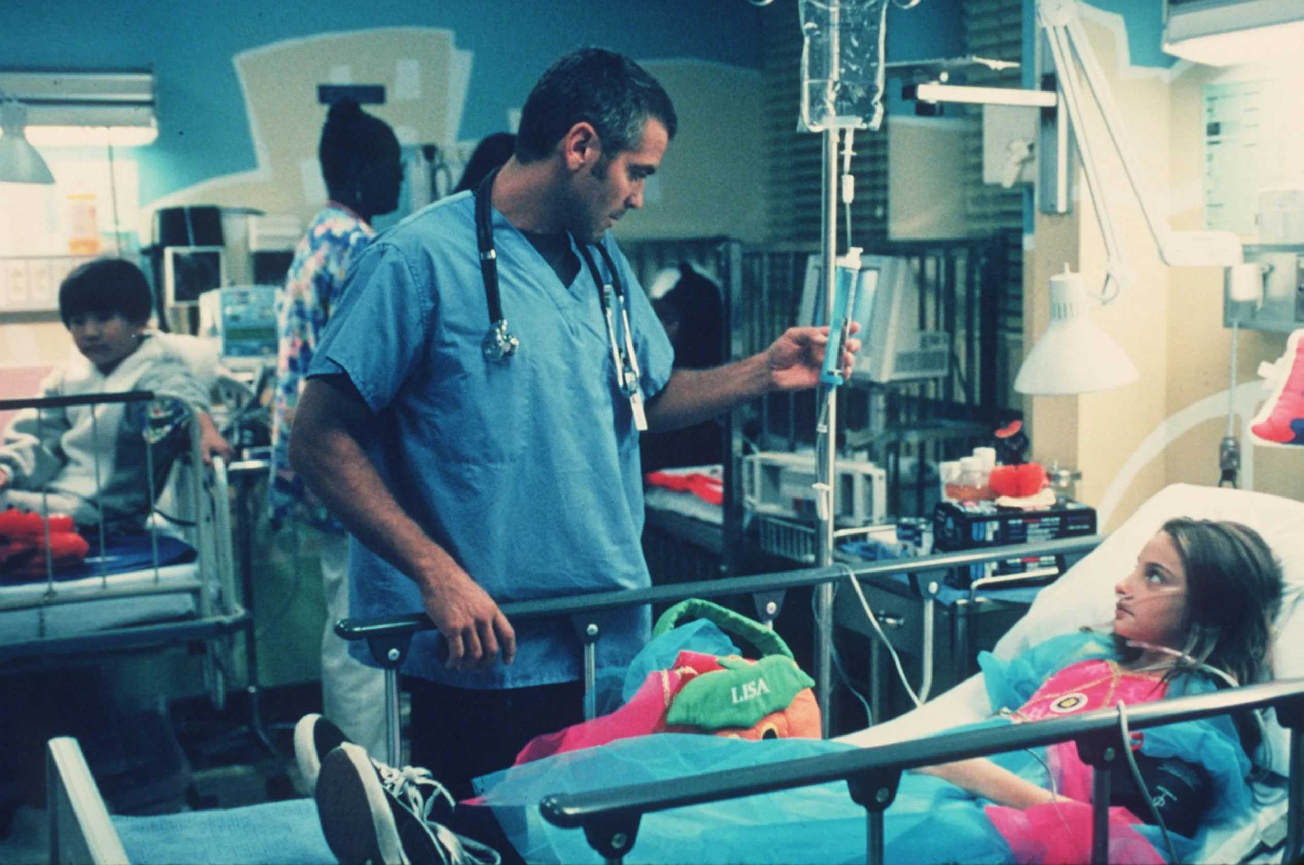 1999 George Clooney stars in "ER."