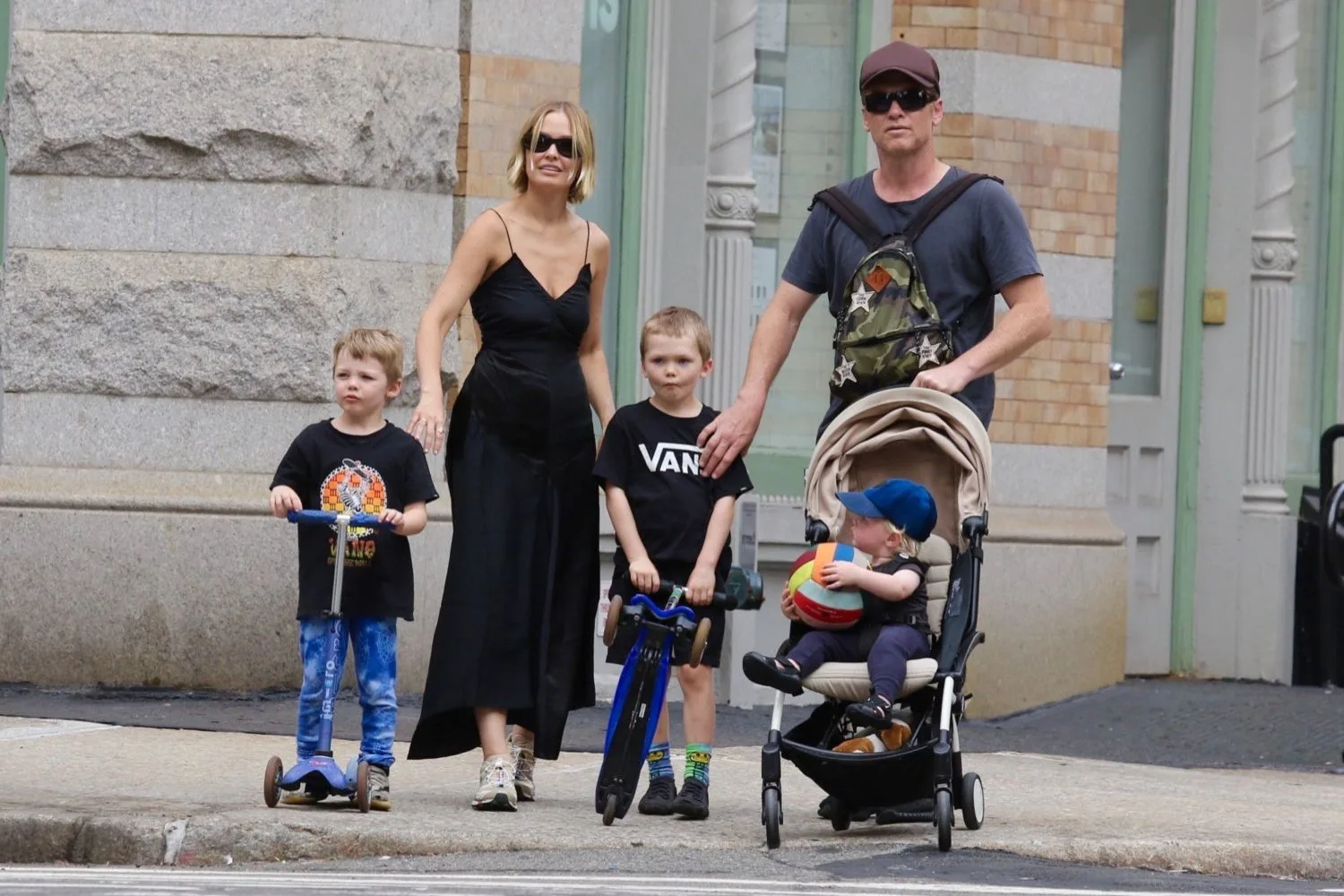 Lara and Sam Worthington with their family