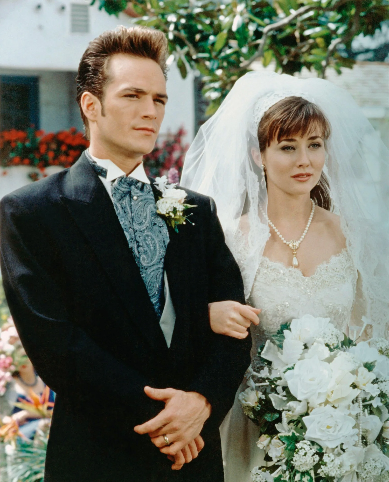 Luke Perry and Shannen Doherty in Beverly Hills, 90210