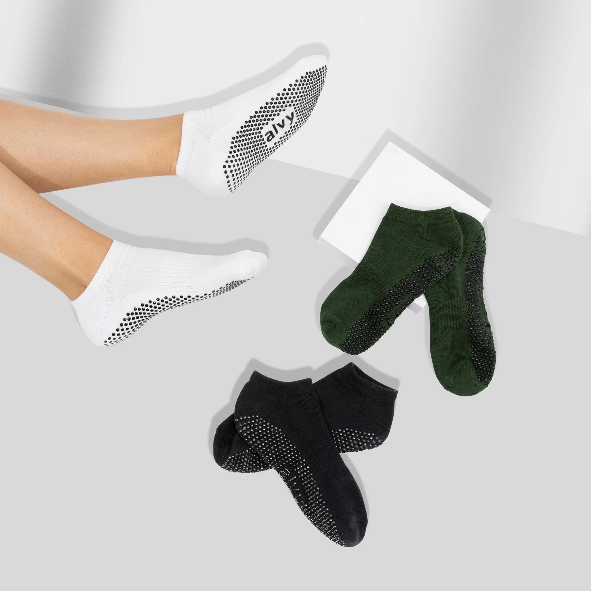 Alvy grip socks