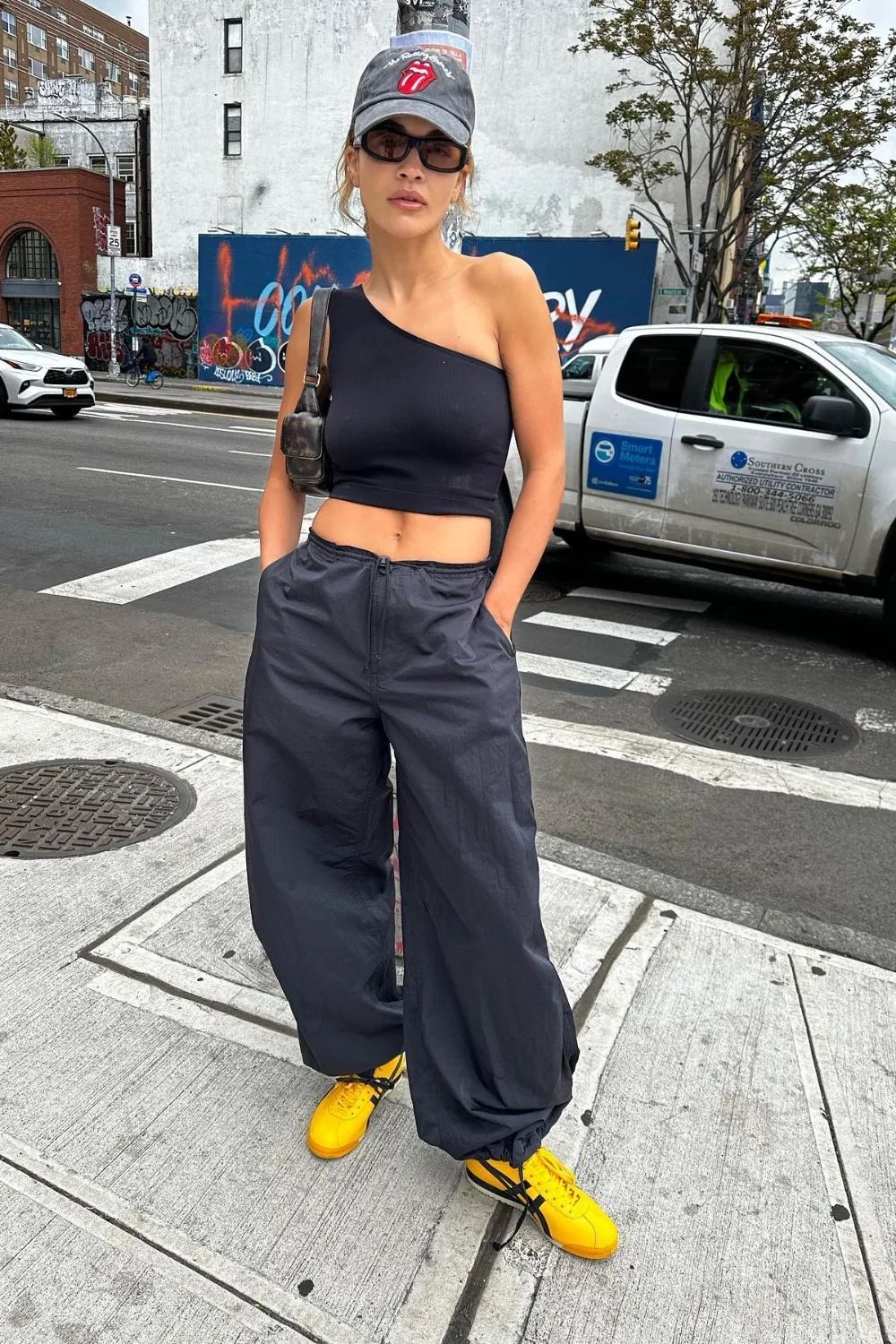 Rita Ora Onitsuka Tiger Serrano