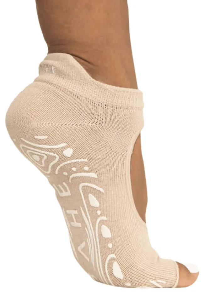 Toe-less pilates socks