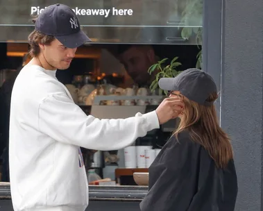 Romance between Snezana Wood’s daughter and footy star heats up