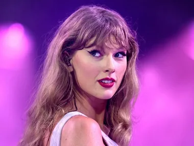 Taylor Swift pictured with Travis