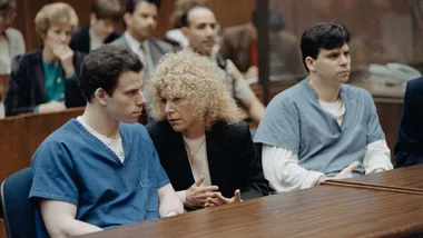 Trial of the Menendez brothers in Los Angeles - From left to right : Erik Menendez with his attorney : Leslie Abramson and his brother Lyle Menendez. Los Angeles, 9th March 1994. (Photo by Ted Soqui/Sygma via Getty Images)