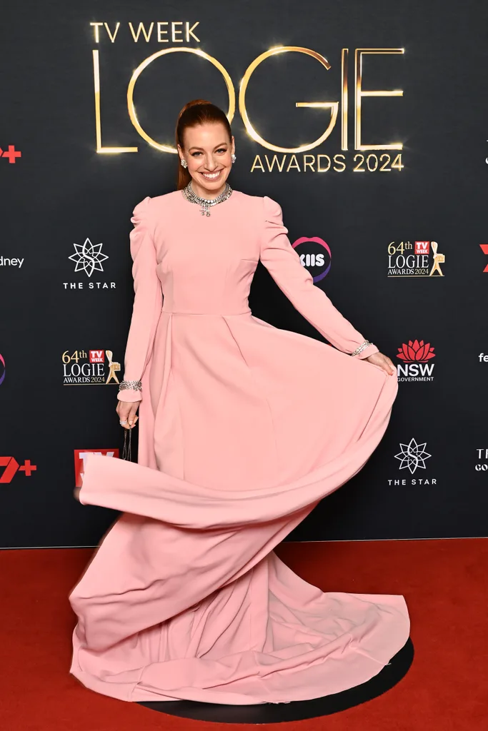 SYDNEY, AUSTRALIA - AUGUST 18: Emma Watkins attends the 64th TV WEEK Logie Awards at The Star on August 18, 2024 in Sydney, Australia. (Photo by James Gourley/Getty Images for TV WEEK Logie Awards)