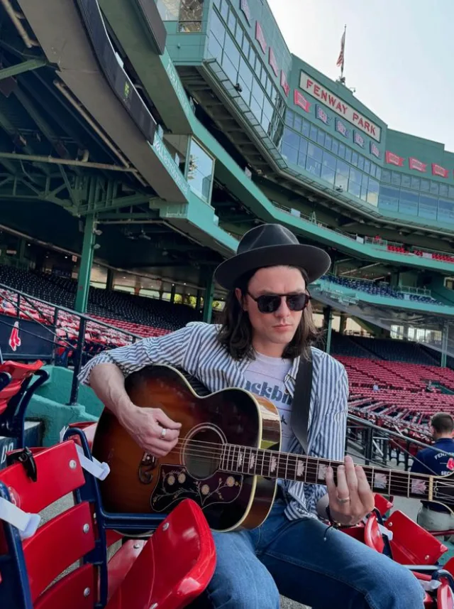 James Bay.